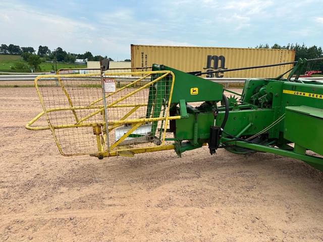 Image of John Deere 336 equipment image 3