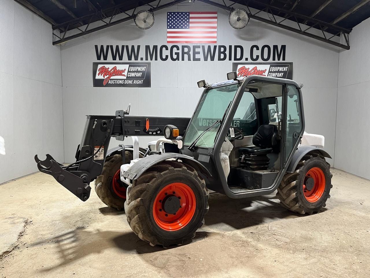 Main image Bobcat V518