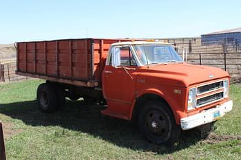 1971 Chevrolet C50 Equipment Image0