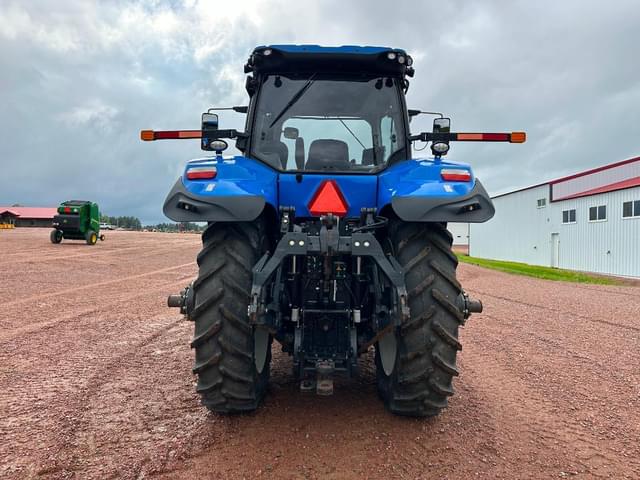 Image of New Holland T8.320 equipment image 4