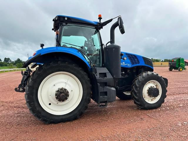Image of New Holland T8.320 equipment image 3