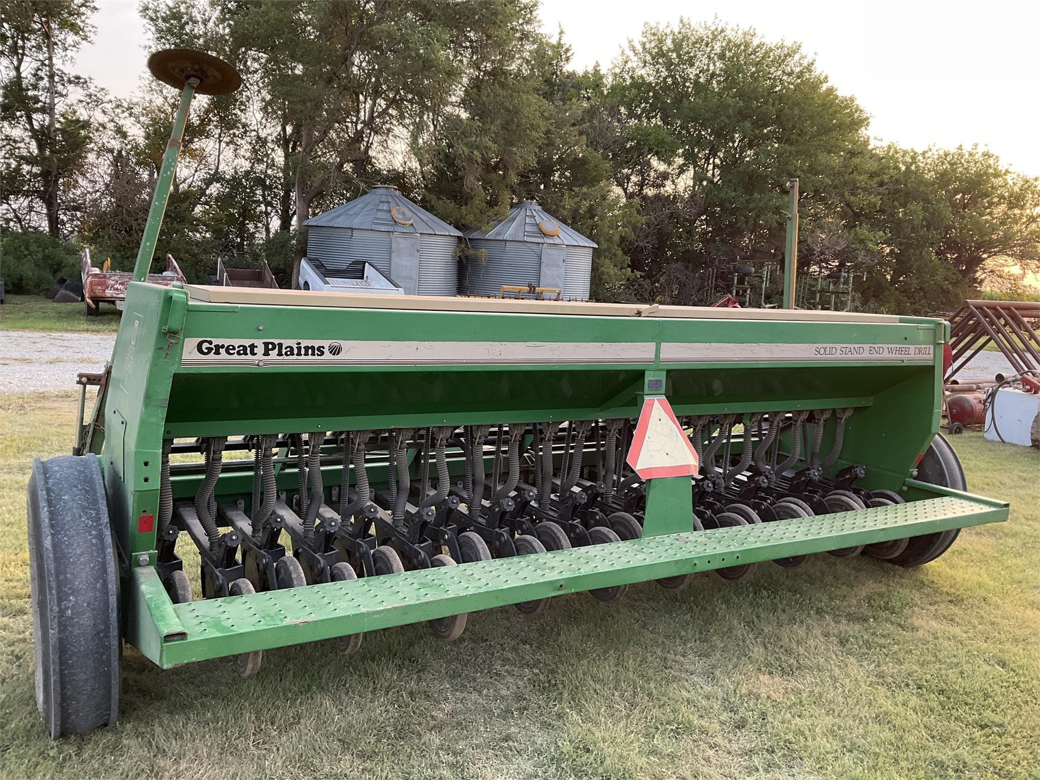 Main image Great Plains Solid Stand 13