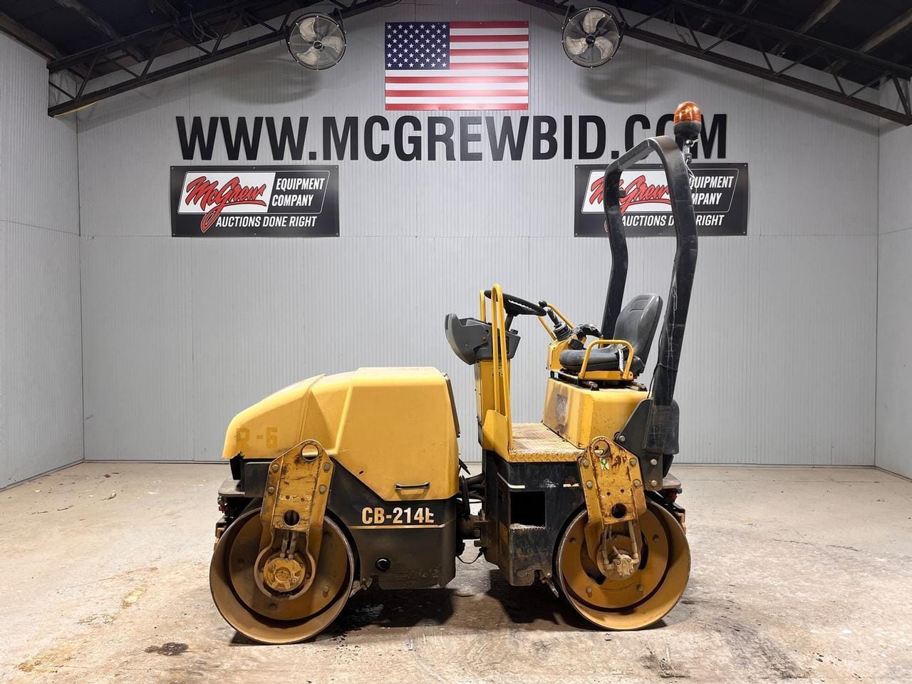 Main image Caterpillar CB-214E