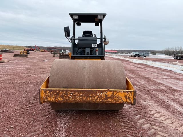 Image of Case SV208 equipment image 1