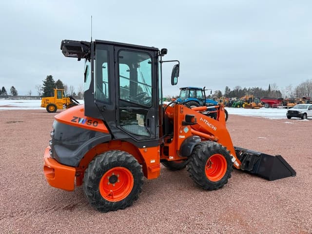 Image of Hitachi ZW50-5B equipment image 3