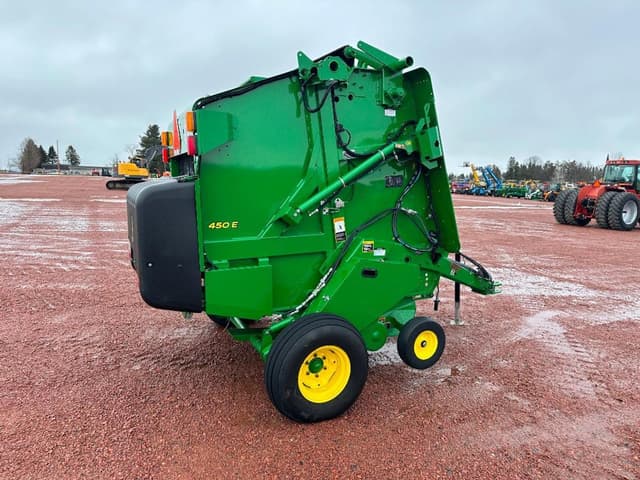 Image of John Deere 450E equipment image 3