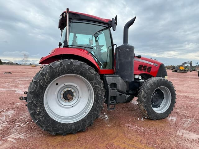 Image of Case IH Magnum 180 equipment image 3