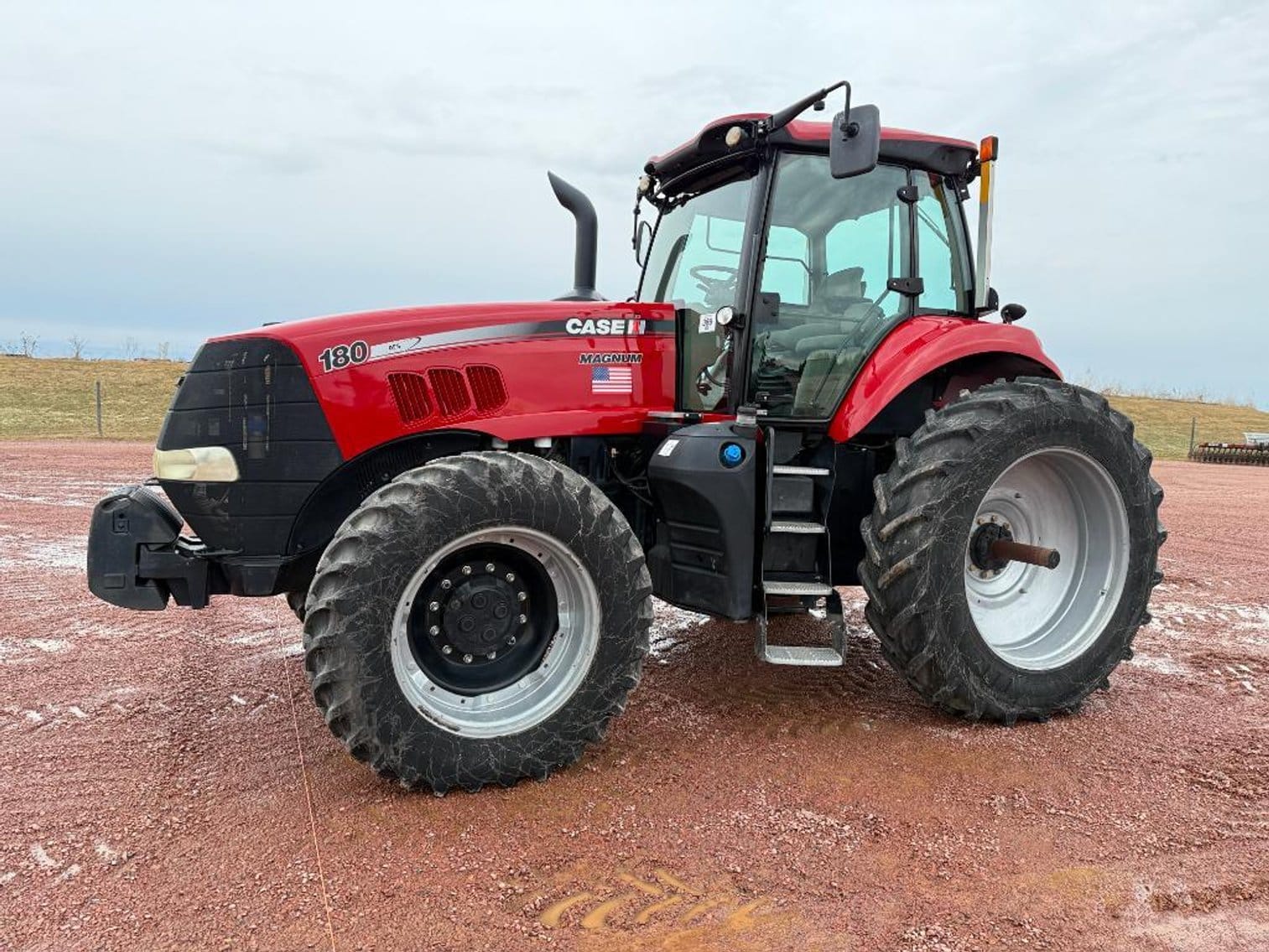 2015 Case IH Magnum 180 Equipment Image0