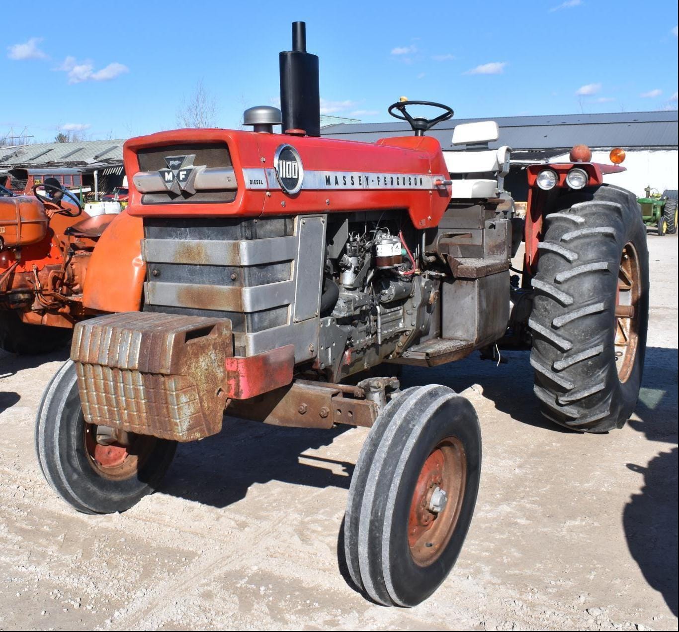 Main image Massey Ferguson 1100