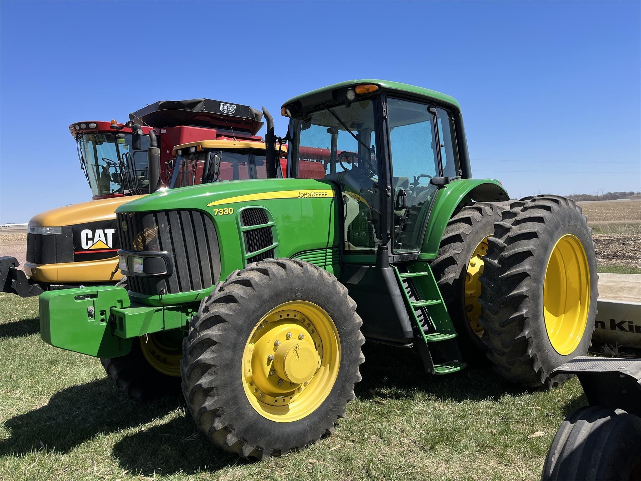 Main image John Deere 7330