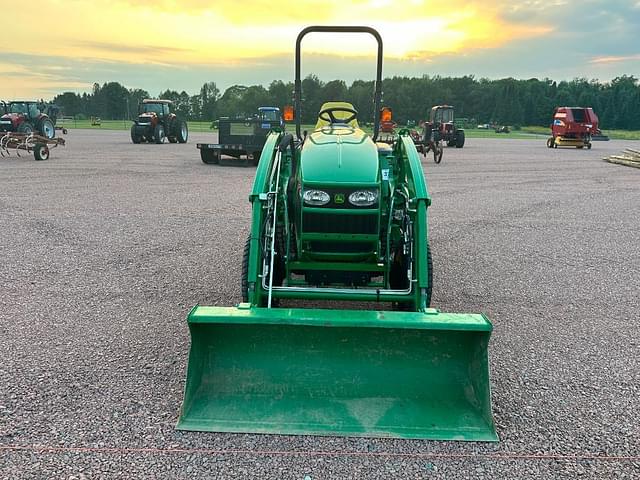 Image of John Deere 3120 equipment image 1