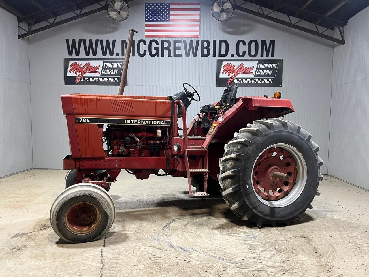 Main image International Harvester 786