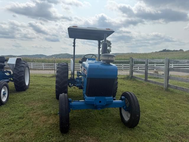 Image of Ford 3930 equipment image 1