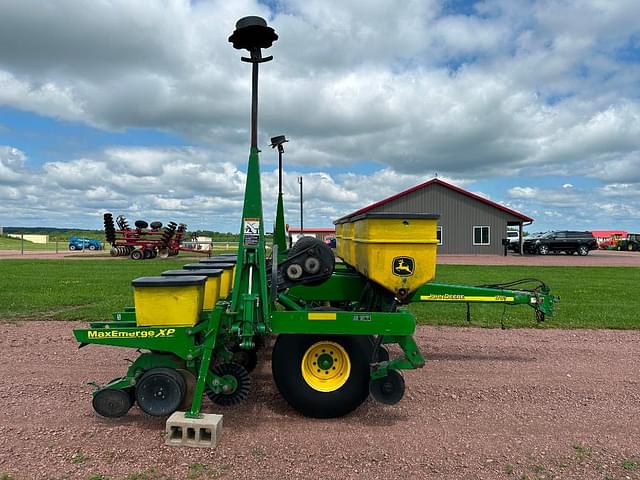 Image of John Deere 1780 equipment image 3