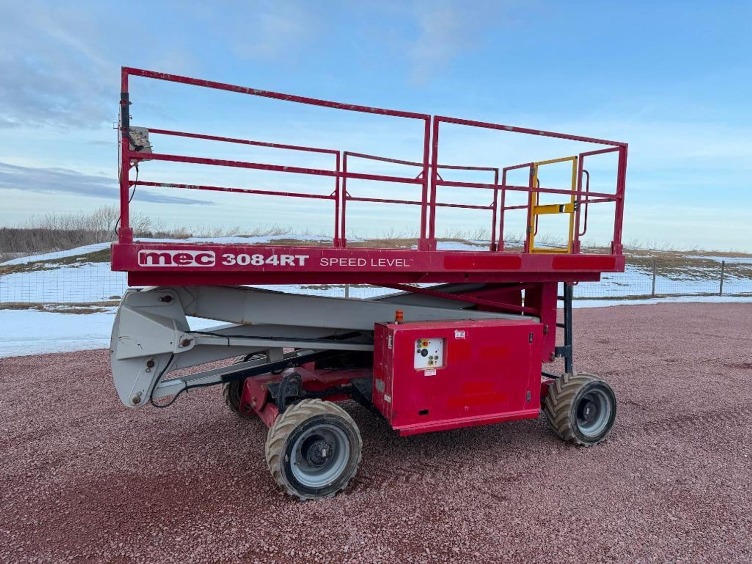 2020 MEC 3084RT Equipment Image0