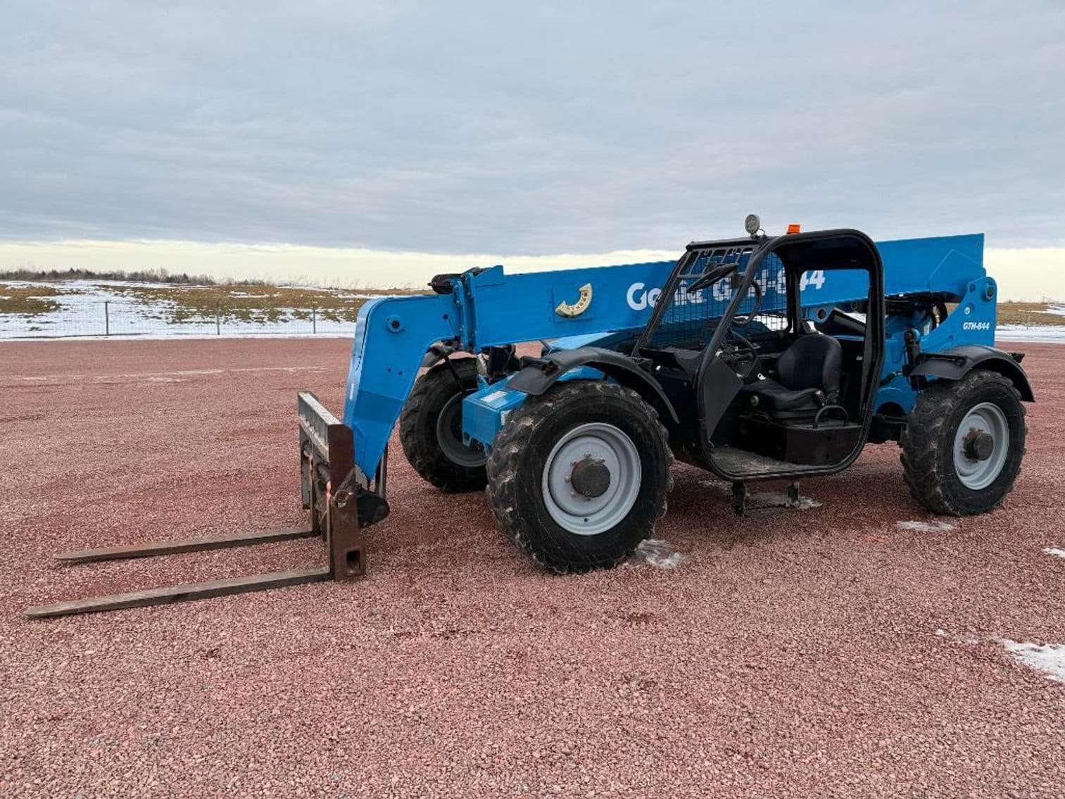 2016 Genie GTH-844 Equipment Image0