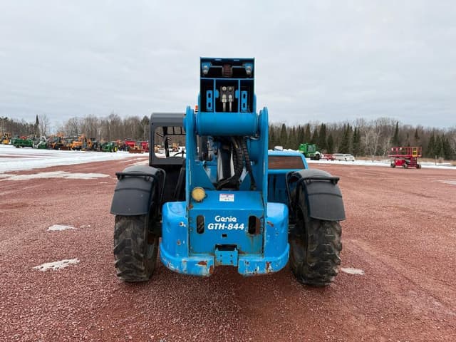 Image of Genie GTH-844 equipment image 4