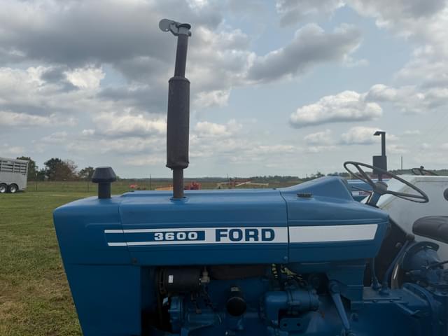 Image of Ford 3600 equipment image 1