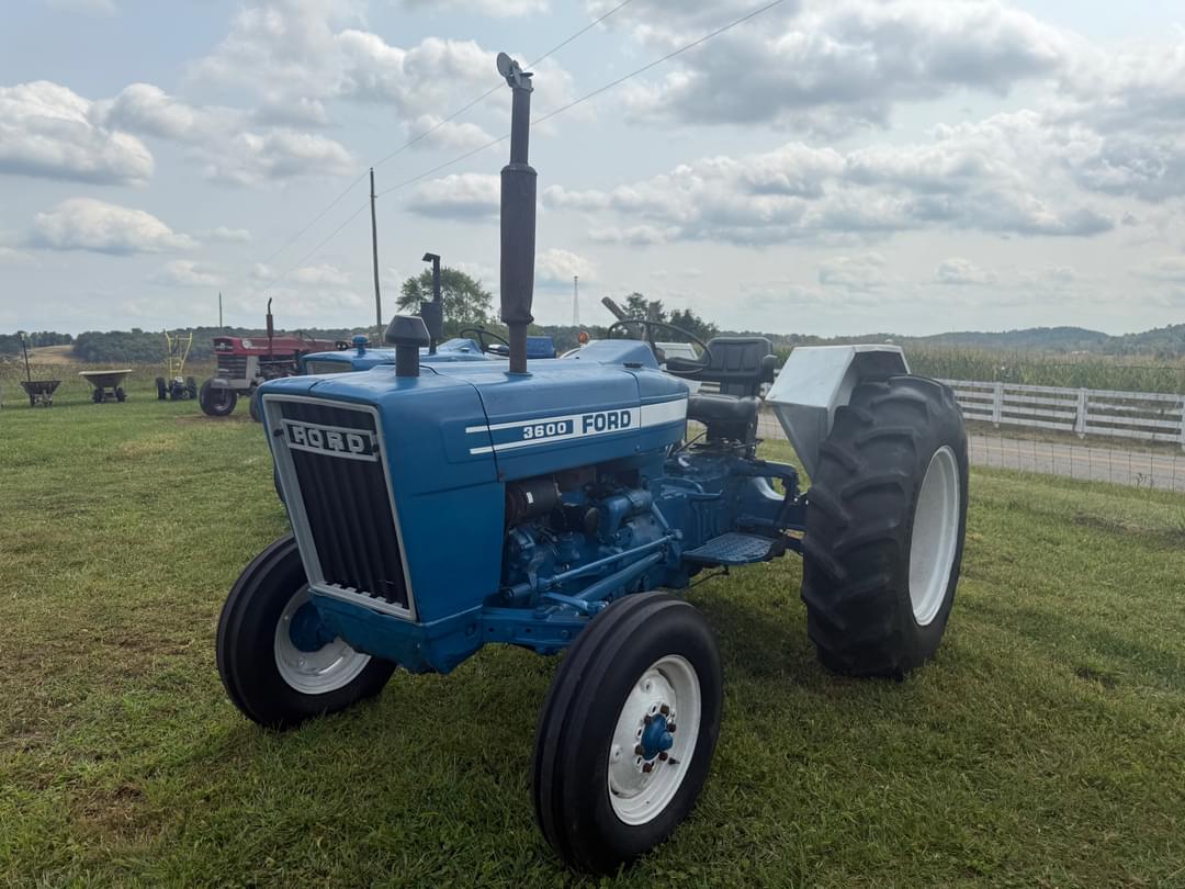 Image of Ford 3600 Primary image