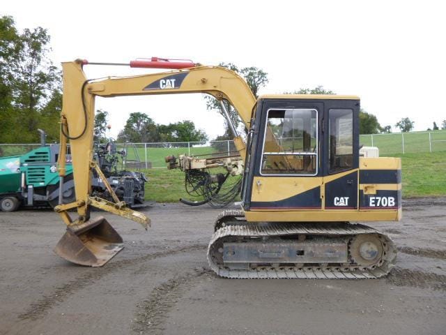 Main image Caterpillar E70B