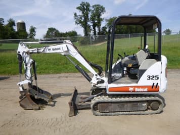 Main image Bobcat 325