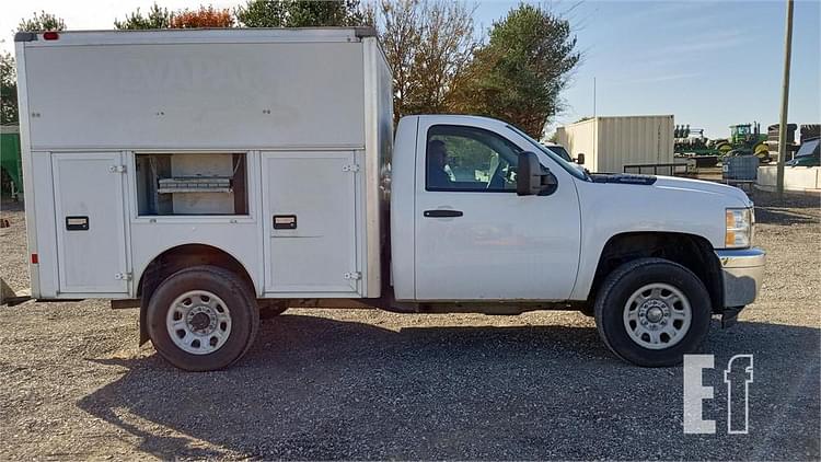 2013 Chevrolet 2500 Equipment Image0