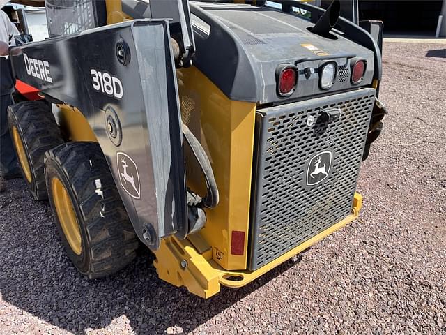 Thumbnail image John Deere 318D 5
