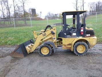 Main image Caterpillar 904B