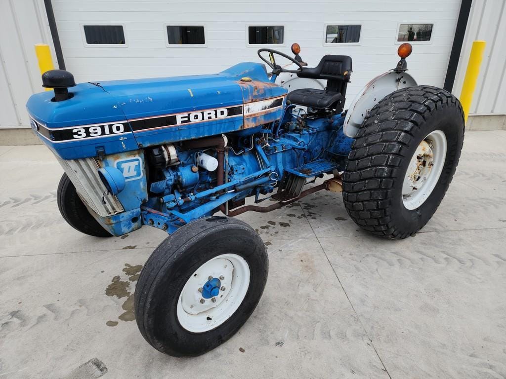 Main image Ford 3910