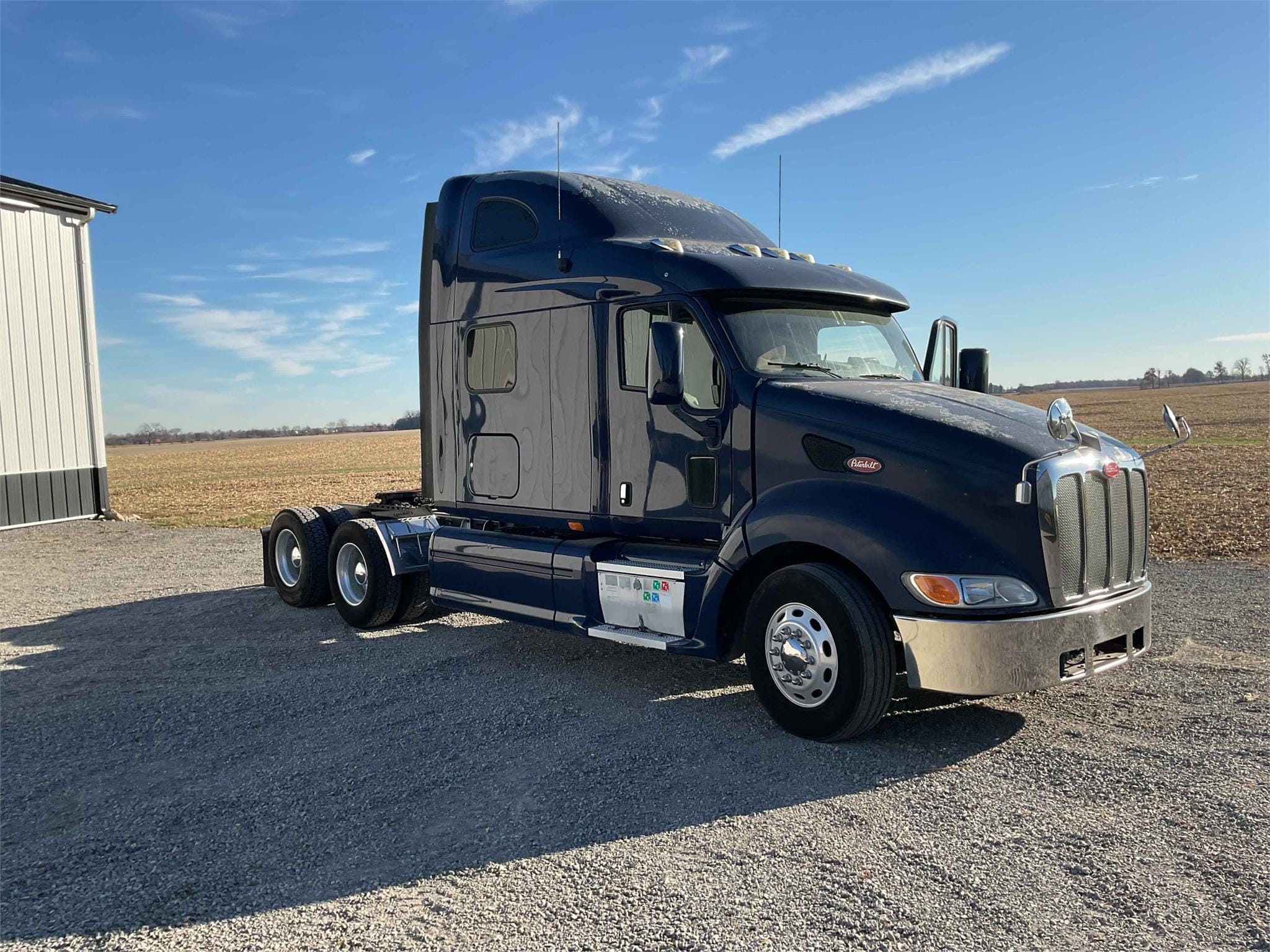 Main image Peterbilt 387