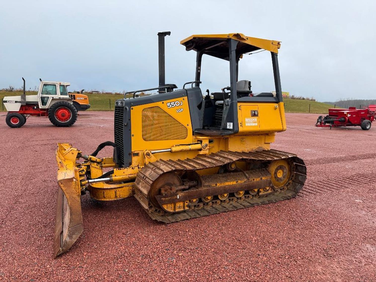 2005 John Deere 550J Equipment Image0