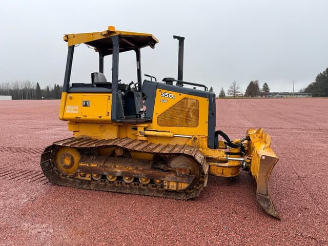 Image of John Deere 550J equipment image 2