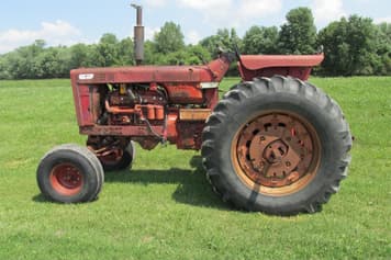 Main image International Harvester 856