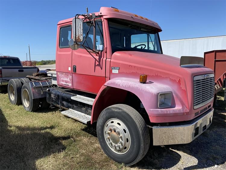 2000 Freightliner FL106 Other Equipment Trucks for Sale | Tractor Zoom