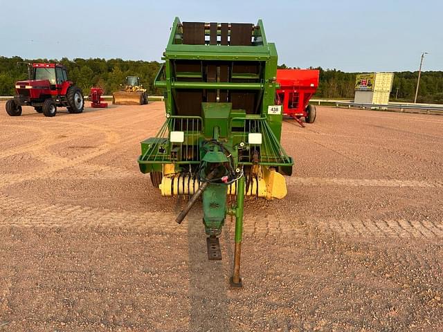 Image of John Deere 410 equipment image 1