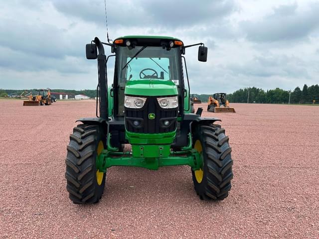 Image of John Deere 6115M equipment image 1