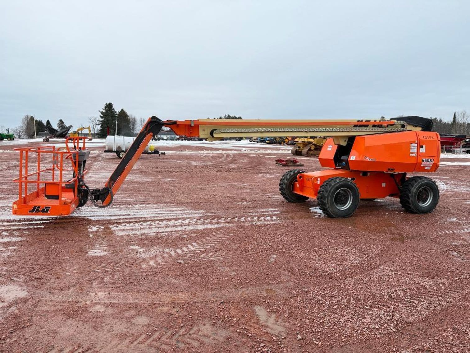 1999 JLG 660SJ Equipment Image0