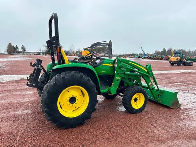 Image of John Deere 4720 equipment image 3