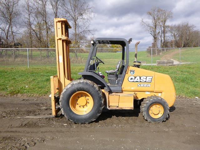 2013 Case 588H Equipment Image0