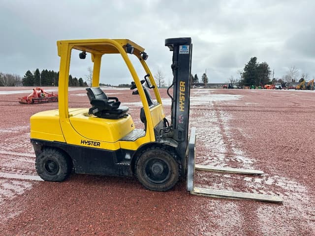 Image of Hyster H70FT equipment image 2