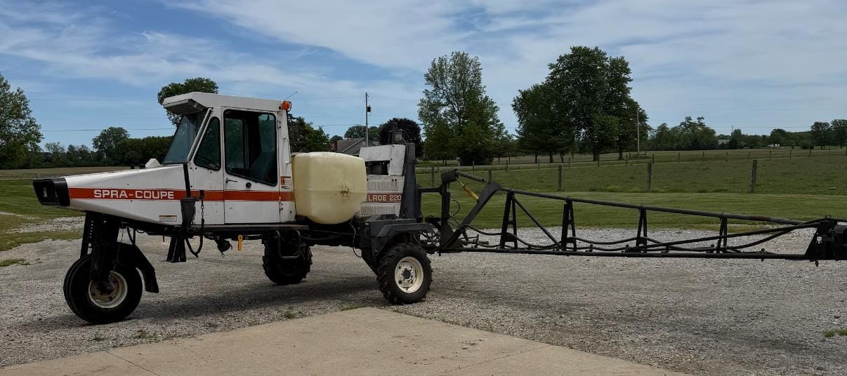 1993 Spra-Coupe 220 Equipment Image0