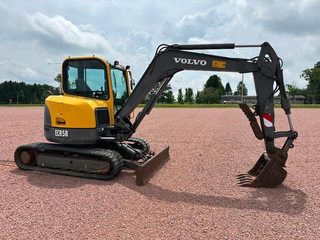Image of Volvo ECR58 equipment image 1
