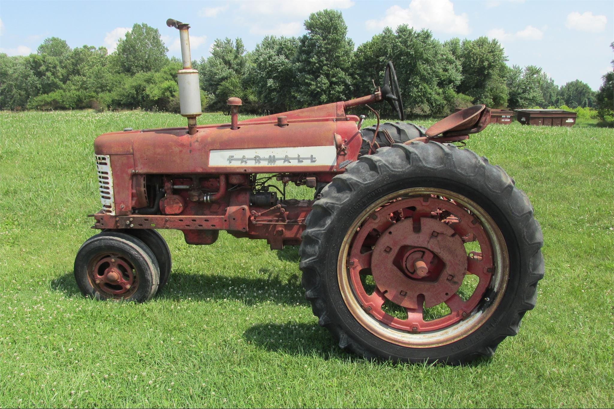 Main image International Harvester 350