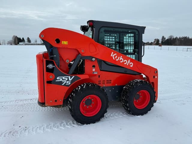 Image of Kubota SSV75 equipment image 3