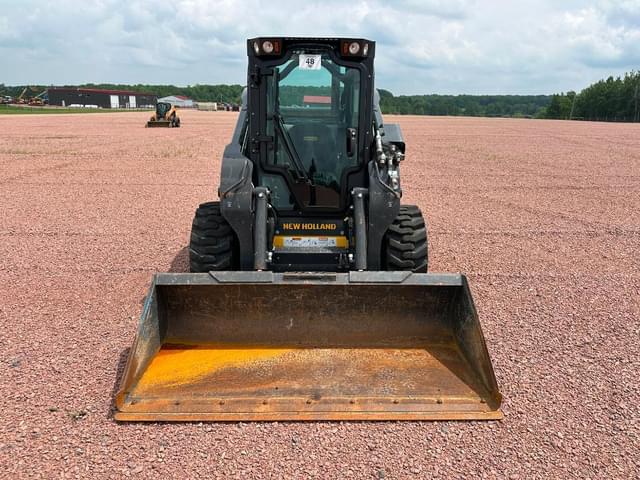 Image of New Holland L328 equipment image 1