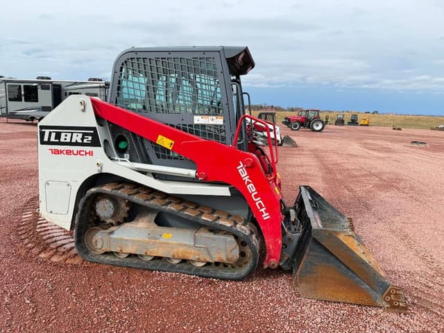 Image of Takeuchi TL8R2 equipment image 2