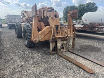 Main image Lull 1044C-54