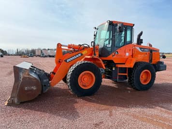 Main image Doosan DL220-5