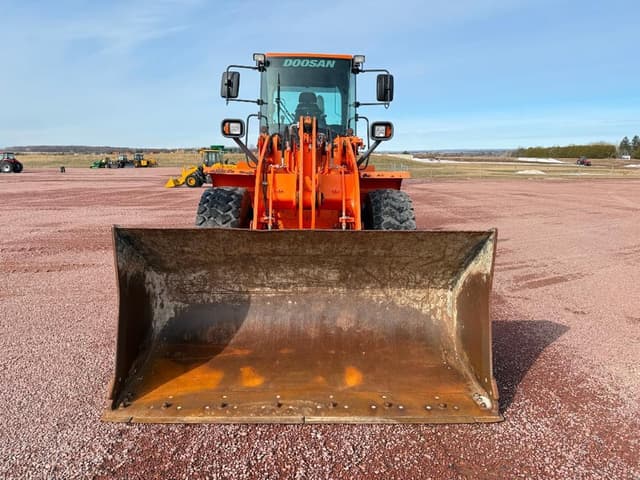 Image of  Doosan DL220-5 equipment image 1