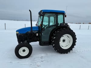 2002 New Holland TN75D Image